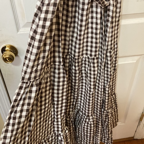 Gingham Print Tiered Maxi Dress - Picture 8 of 11